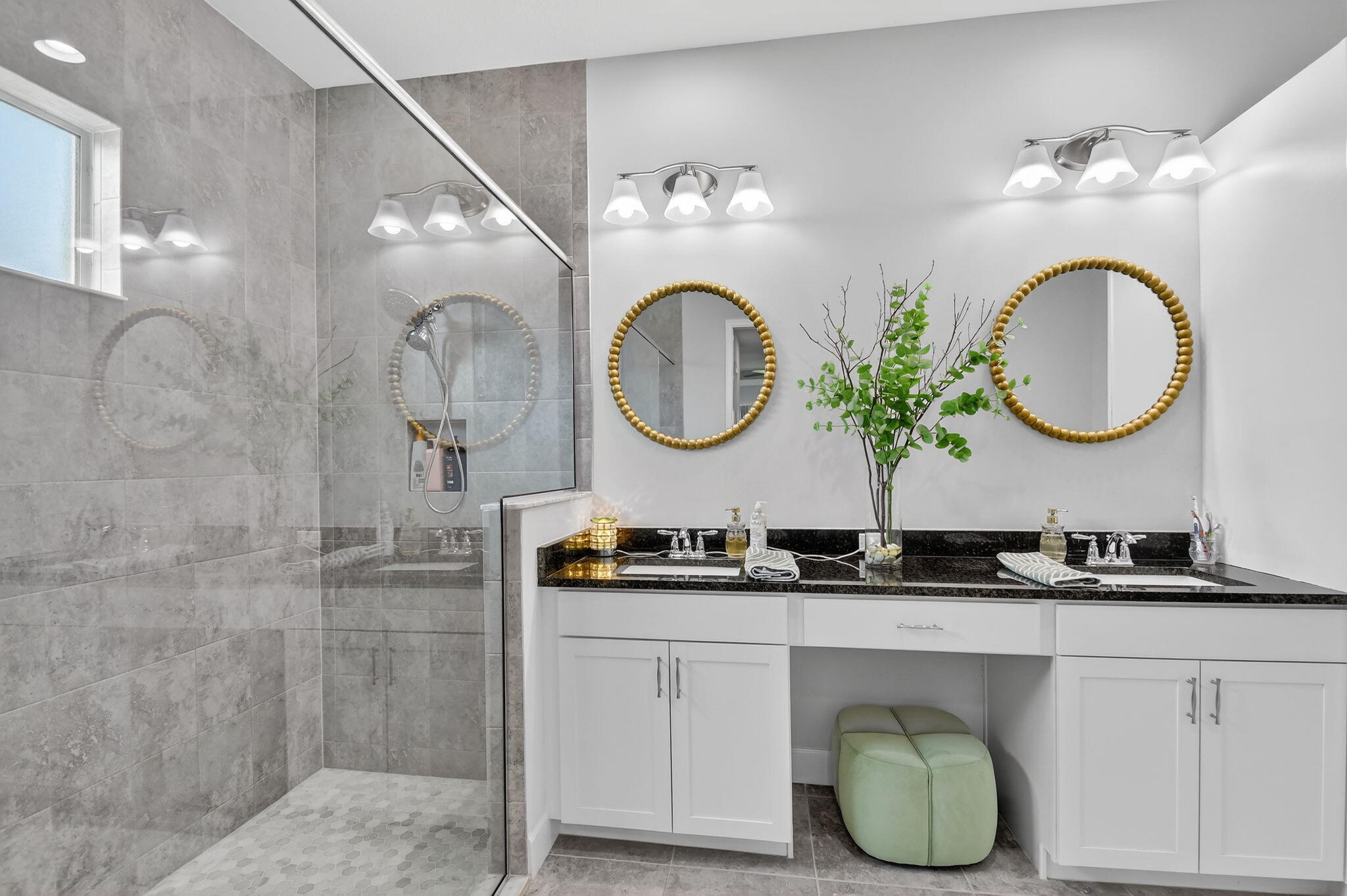 GROVES OF WESTLAKE - Residential Lease