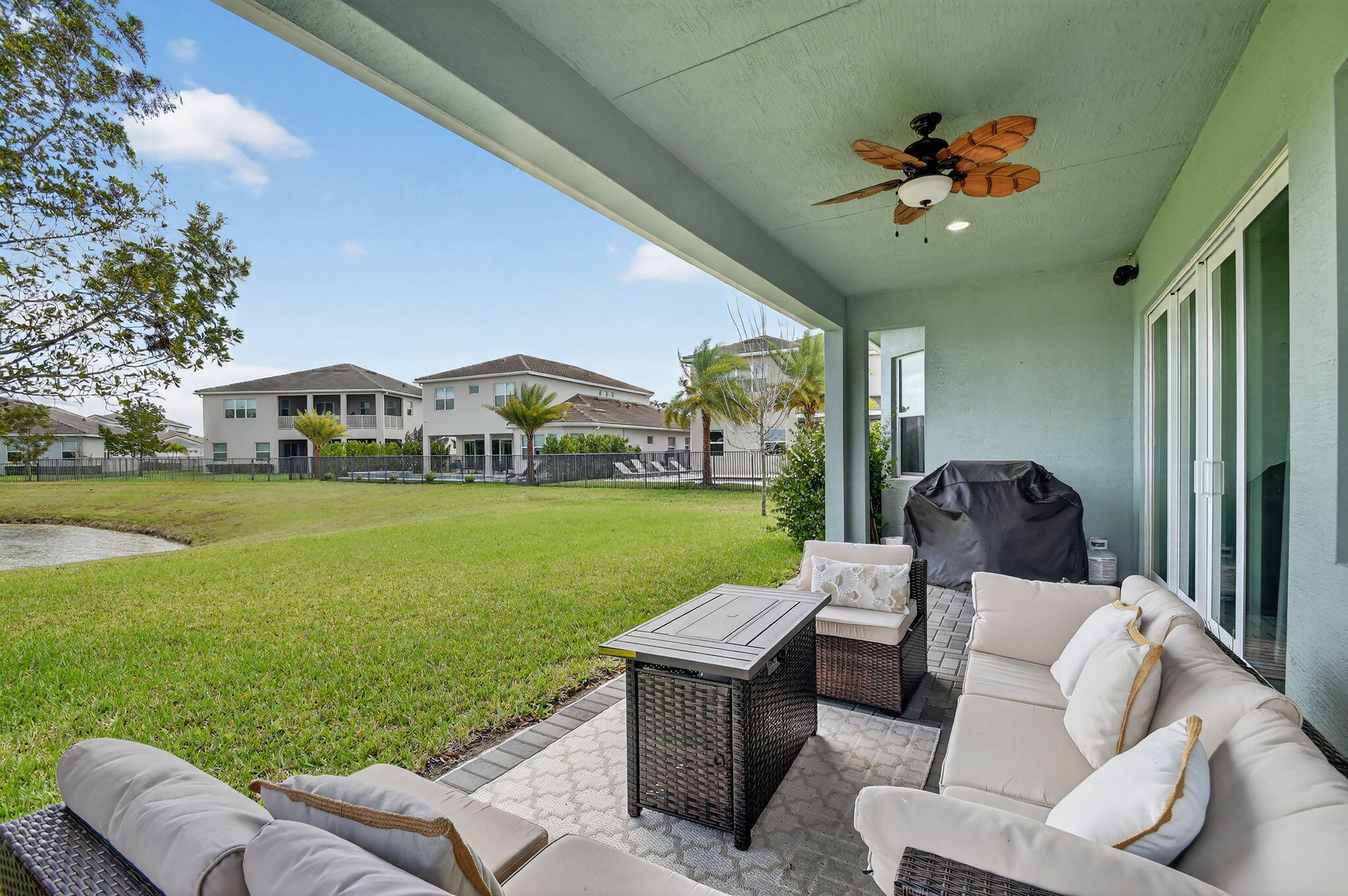 GROVES OF WESTLAKE - Residential Lease