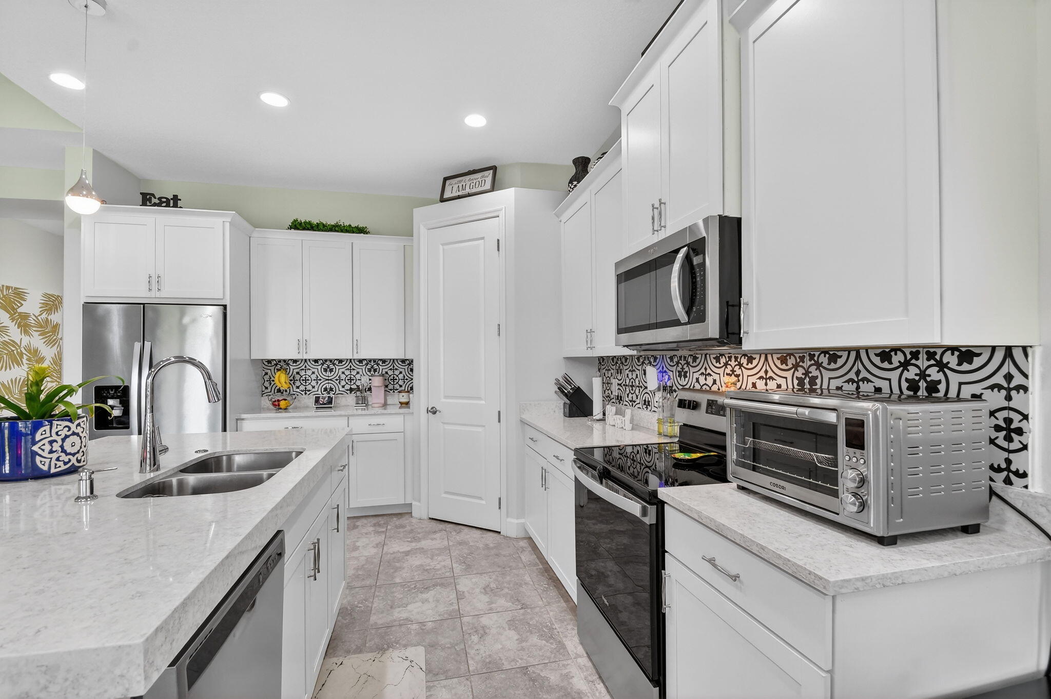 GROVES OF WESTLAKE - Residential Lease