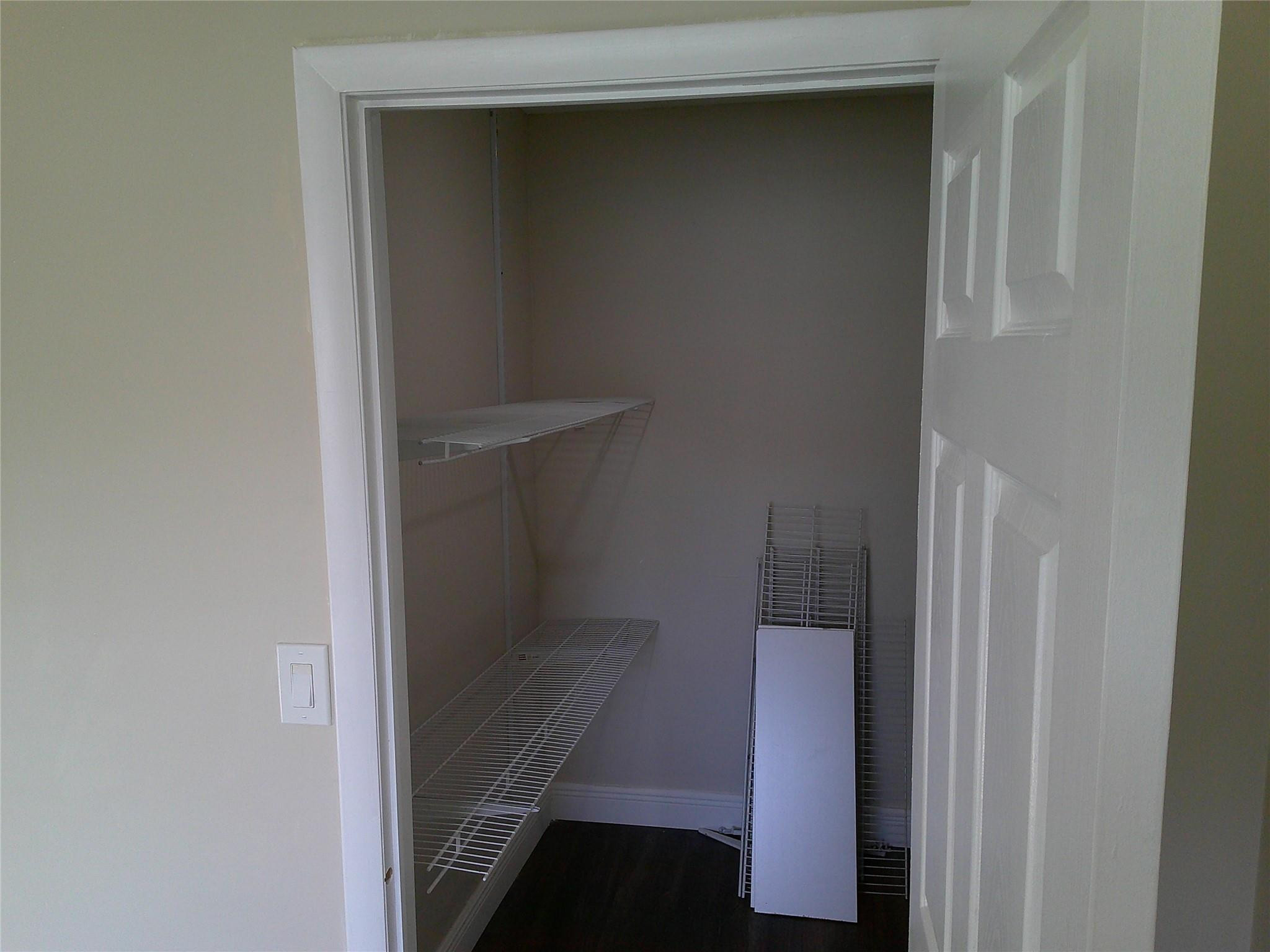 FOREST PARK VILLAS - Residential