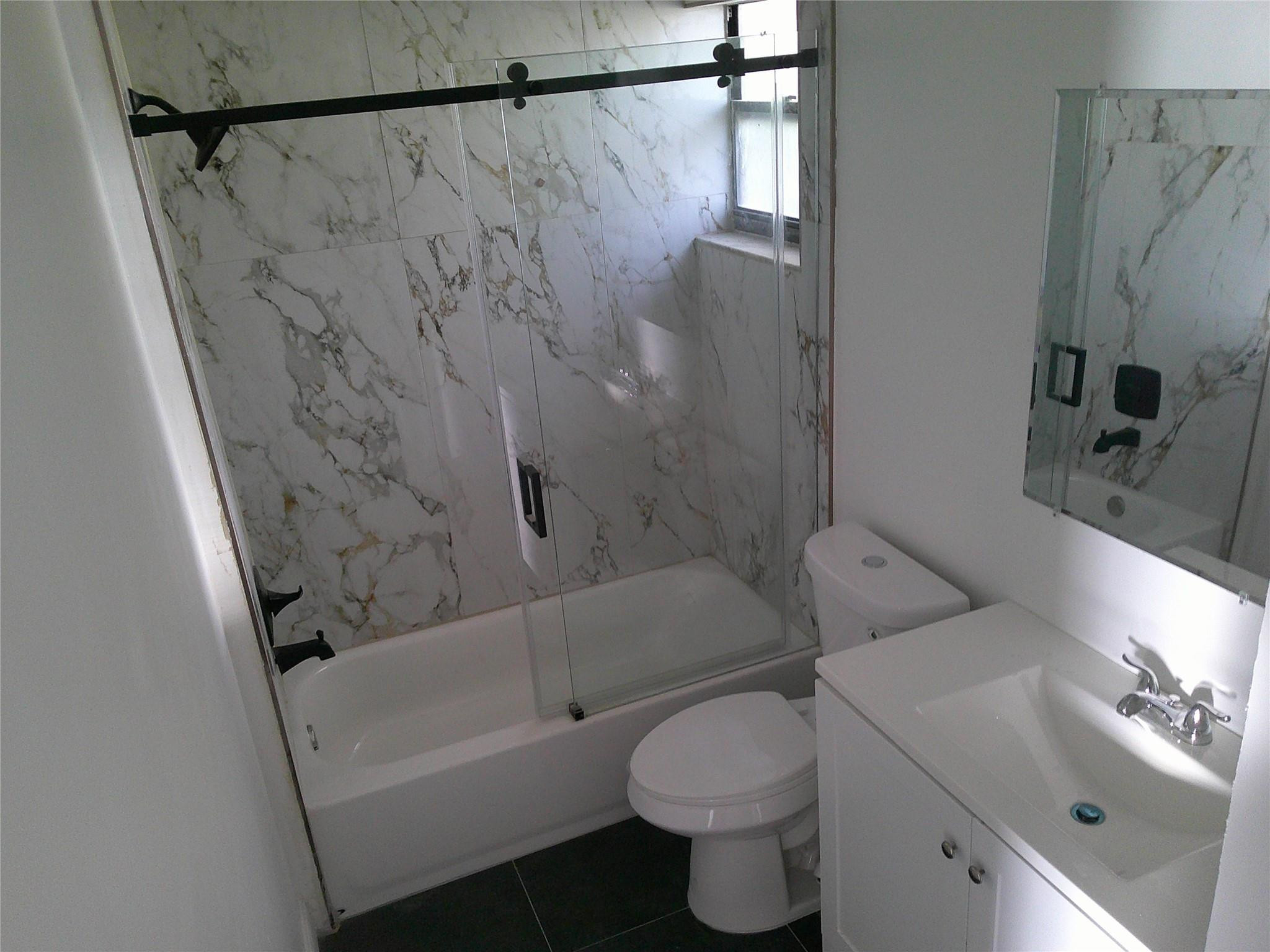 FOREST PARK VILLAS - Residential