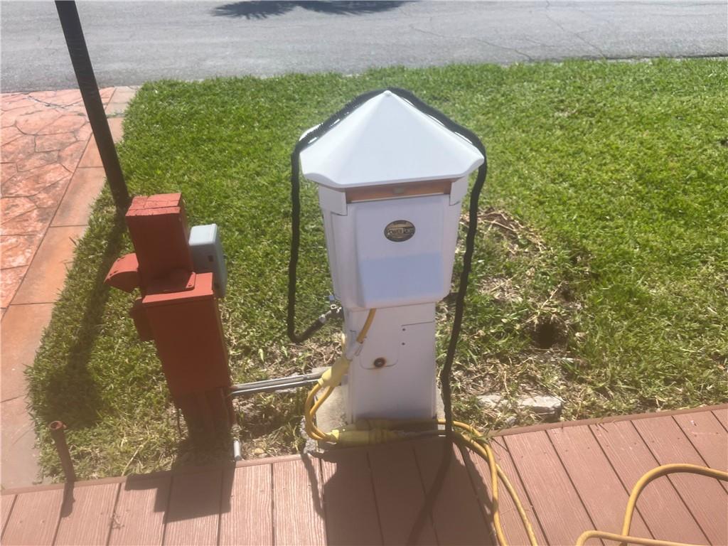 Poinciana Park 5-17 B - Residential