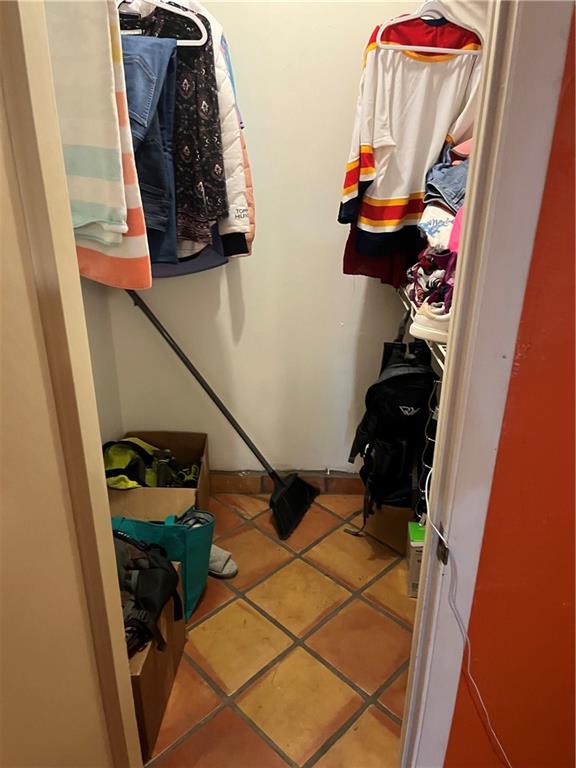 Poinciana Park 5-17 B - Residential