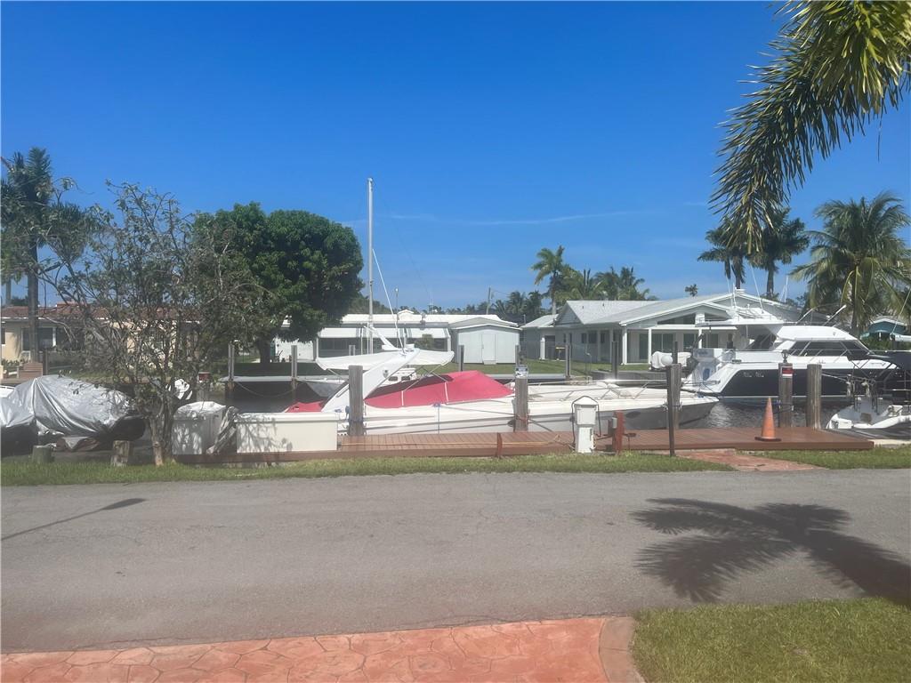 Poinciana Park 5-17 B - Residential