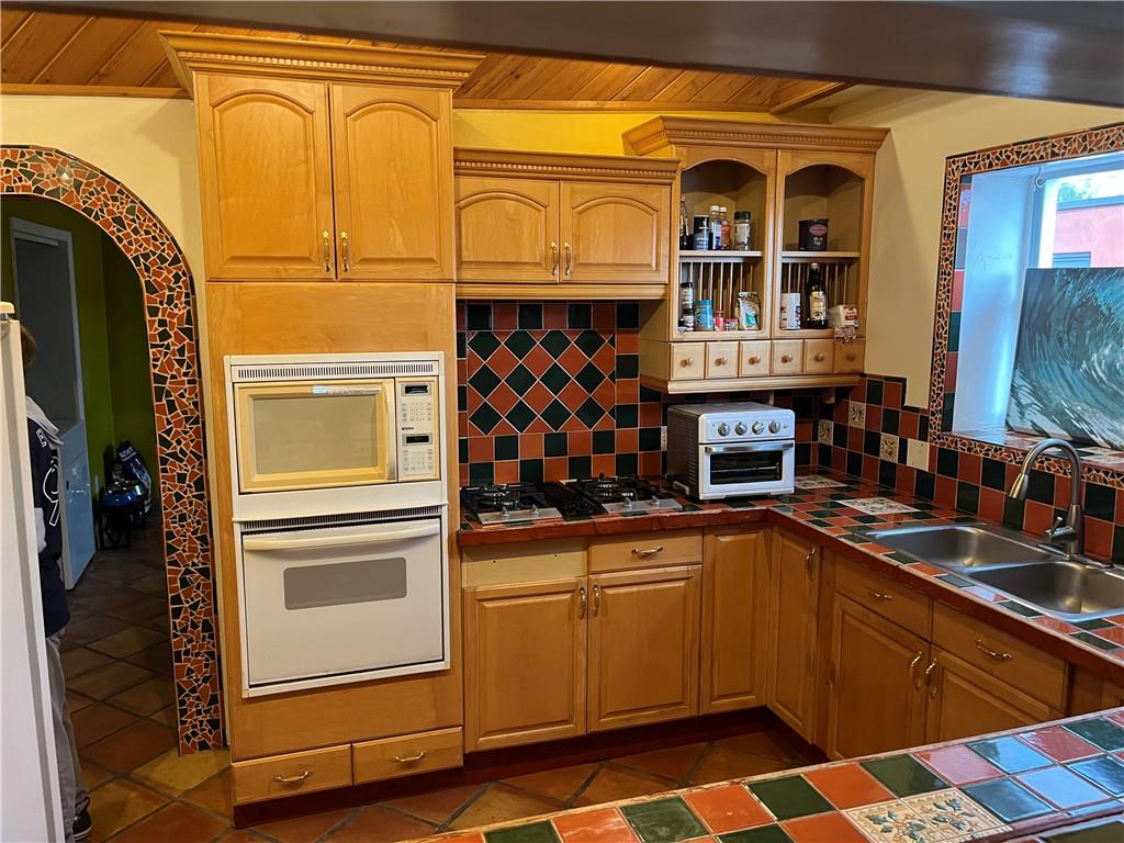 Poinciana Park 5-17 B - Residential