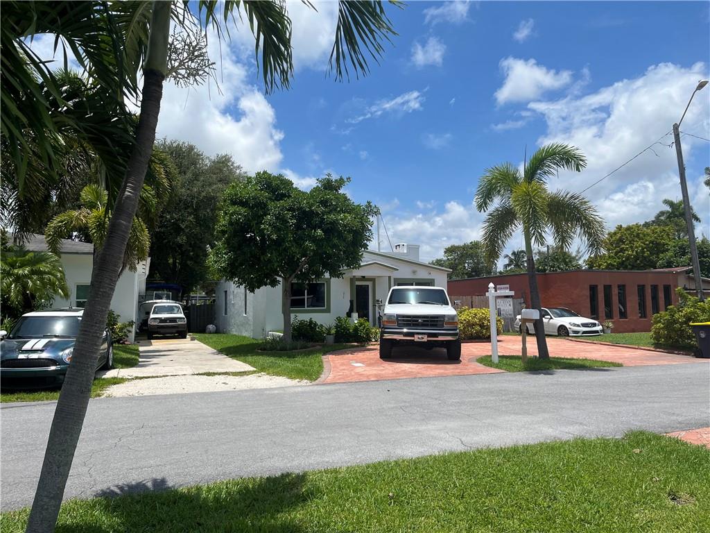 Poinciana Park 5-17 B - Residential