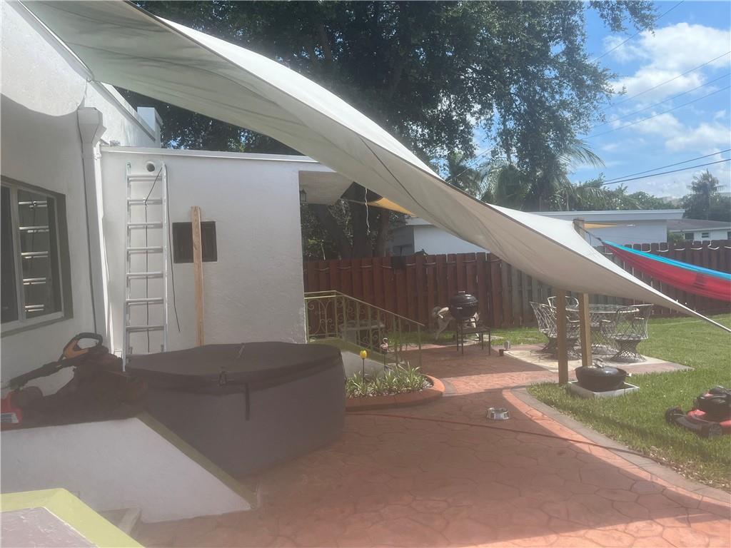 Poinciana Park 5-17 B - Residential