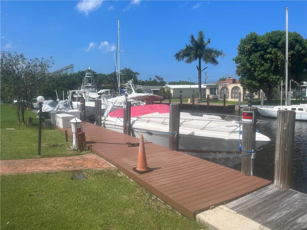 Poinciana Park 5-17 B - Residential