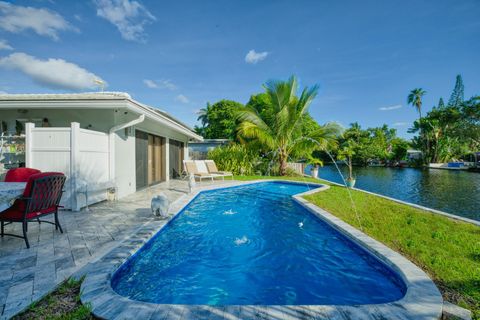 208 NE 30th St Wilton Manors FL 33334