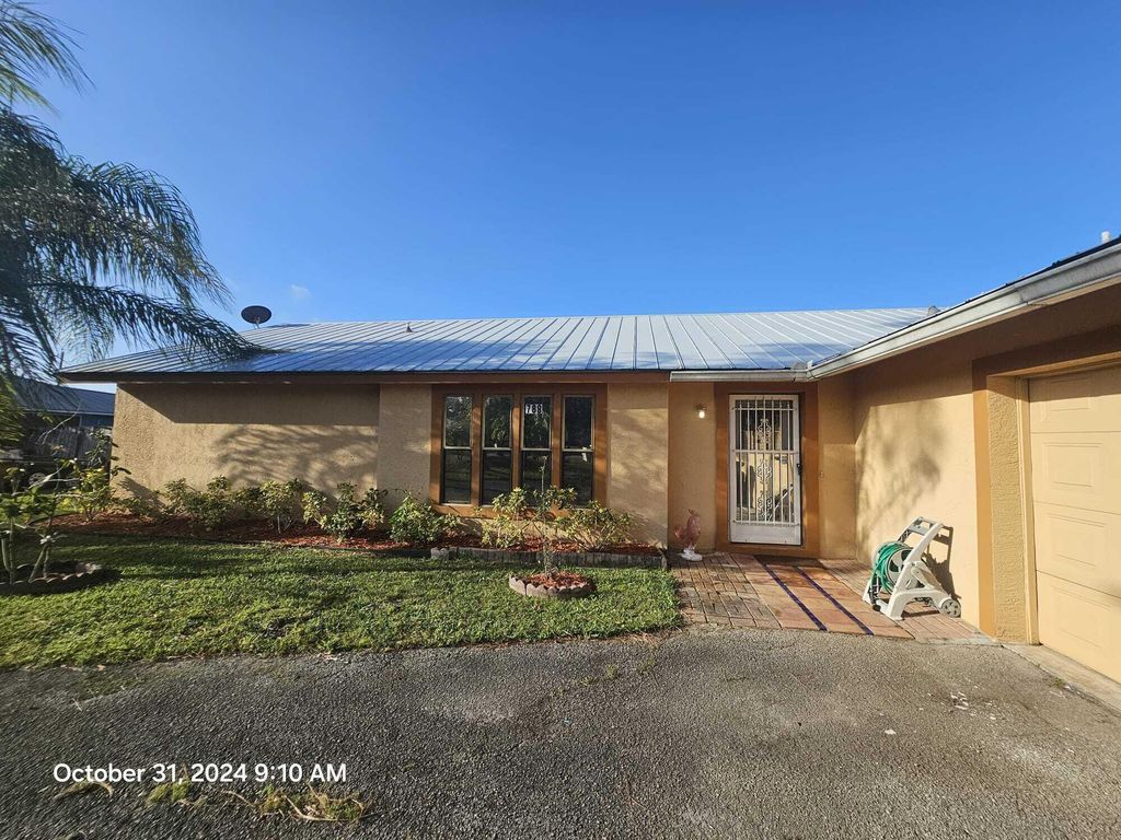 Photo of 788 SE River Court, Port Saint Lucie, FL 34983 (MLS # R11033909)