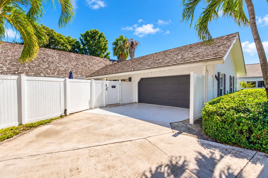 Photo of 6869 Terra Tranquila Drive, Boca Raton, FL 33433 (MLS # B26089387)