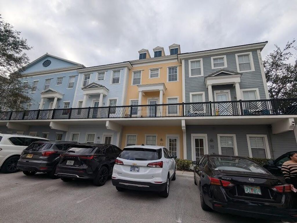 Photo of 221 Greenwich Circle #210, Jupiter, FL 33458 (MLS # R11151023)