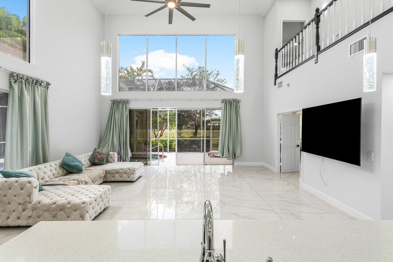 BOCA POINTE - Residential