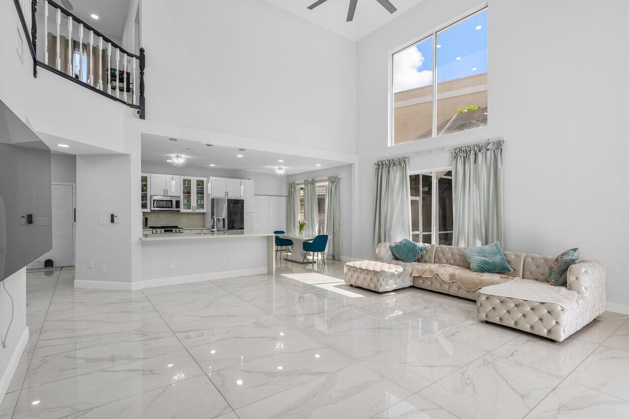 BOCA POINTE - Residential