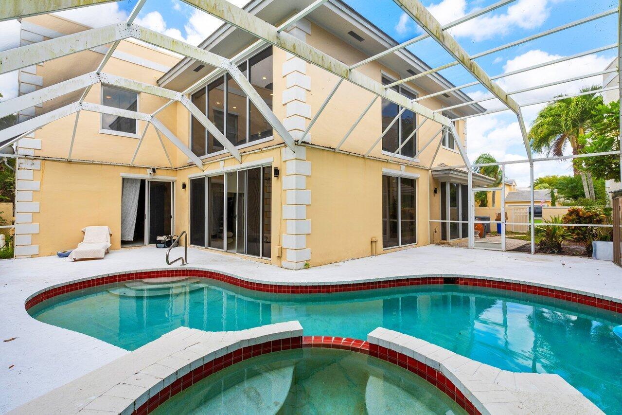 BOCA POINTE - Residential