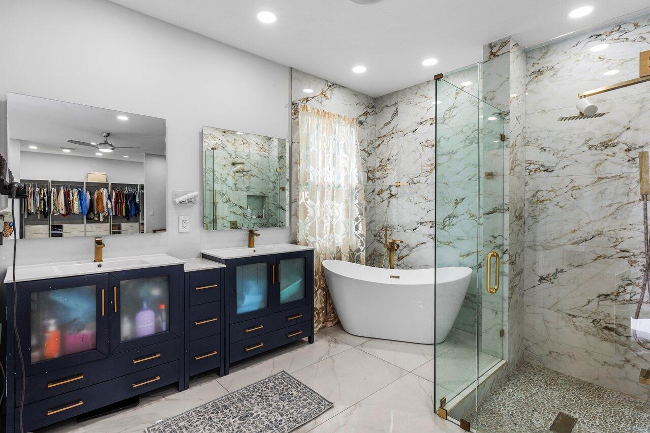 BOCA POINTE - Residential