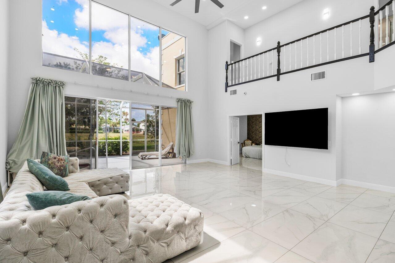 BOCA POINTE - Residential