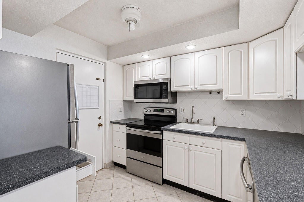 2322 S Cypress Bend Drive 311