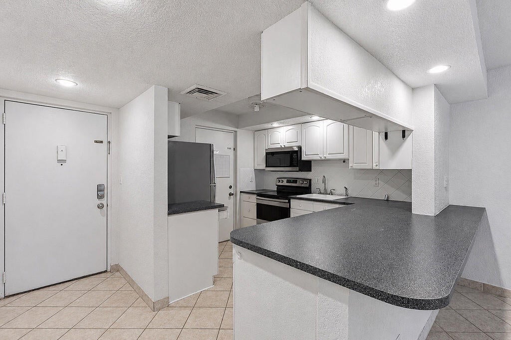 2322 S Cypress Bend Drive 311