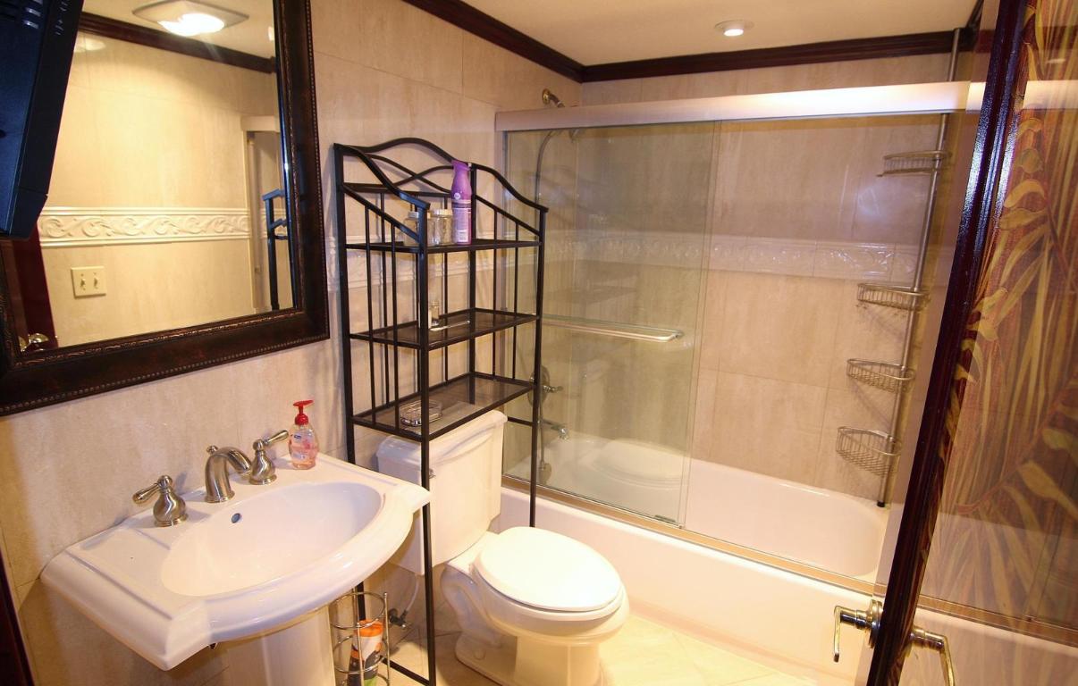 45 OCEAN CONDO - Residential Lease