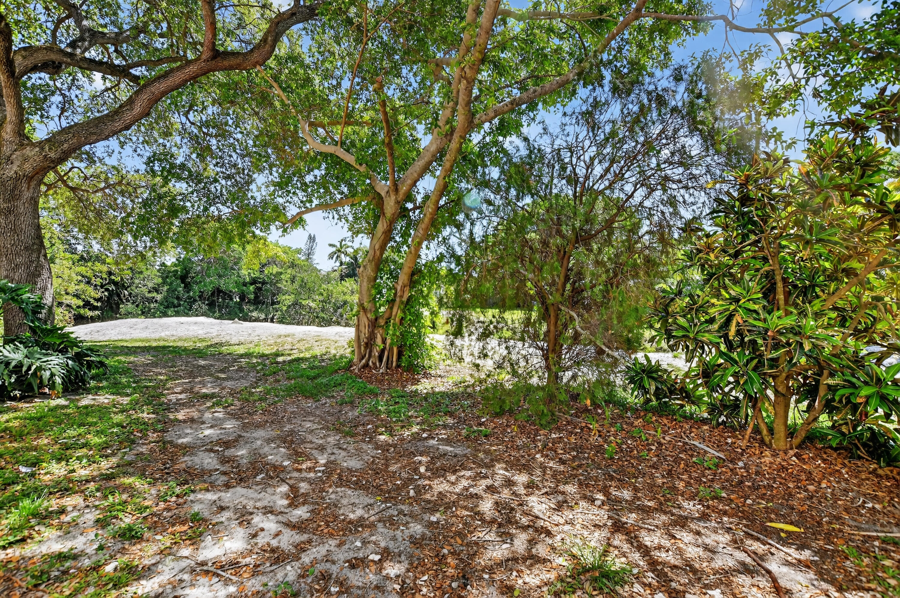 SPANISH OAKS CONDO - Residential