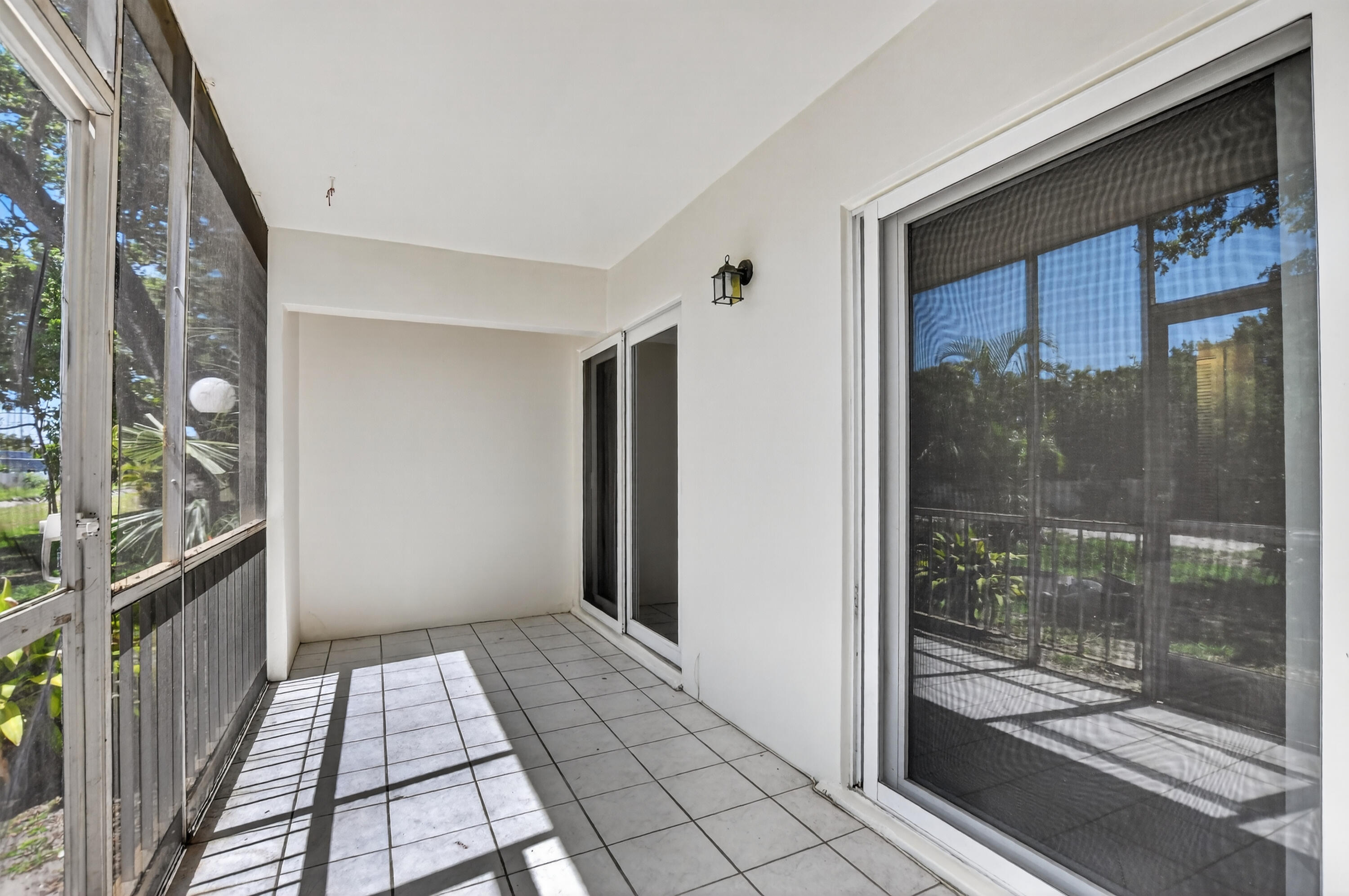 SPANISH OAKS CONDO - Residential