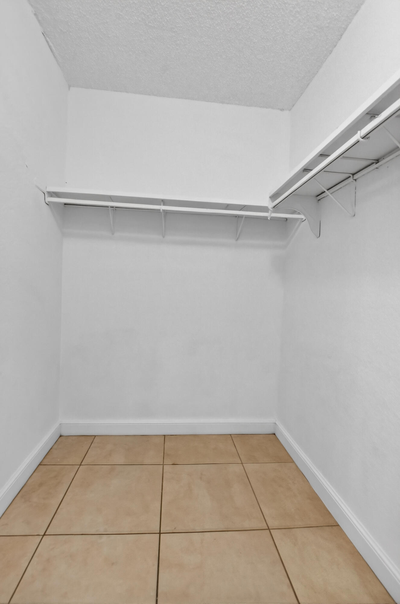 SPANISH OAKS CONDO - Residential