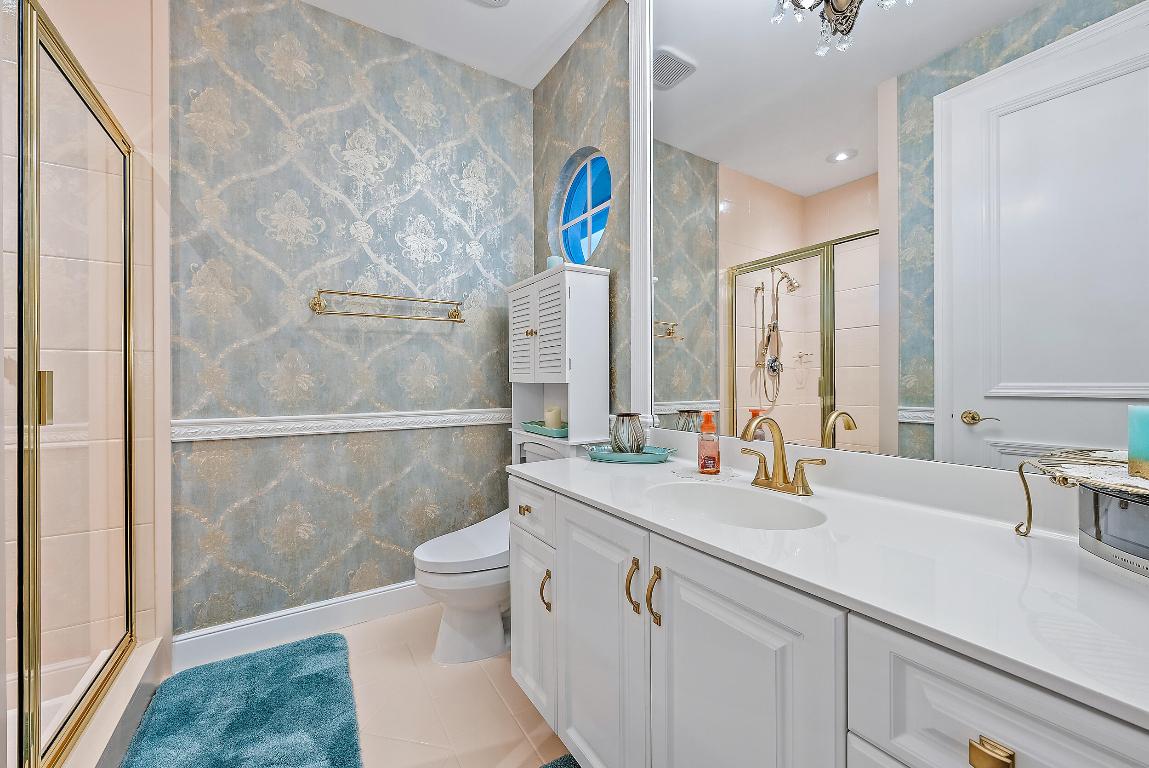 IBIS GOLF AND COUNTRY CLUB - HERONGATE - Residential