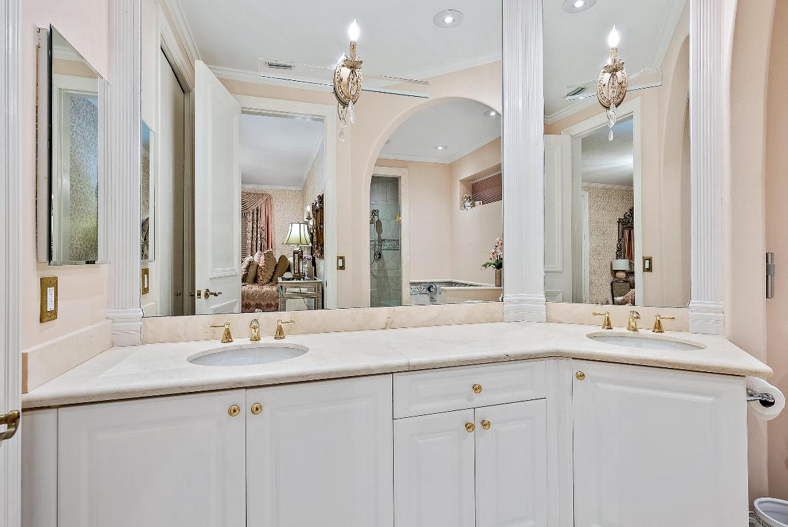 IBIS GOLF AND COUNTRY CLUB - HERONGATE - Residential