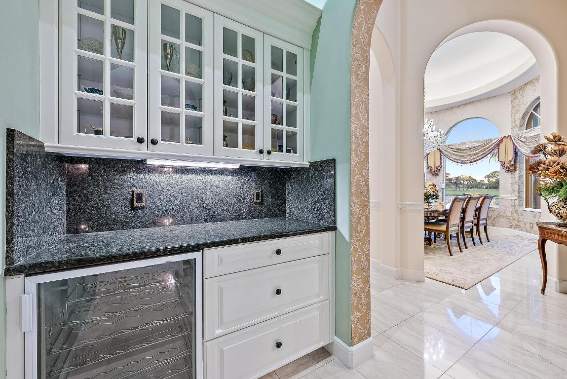 IBIS GOLF AND COUNTRY CLUB - HERONGATE - Residential