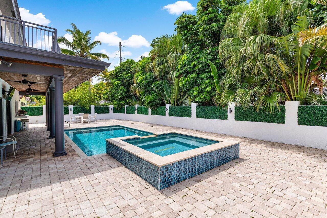 811 SE 31st Street, Boca Raton, FL, 33432/$3,500,000 4 811 SE 31st Street