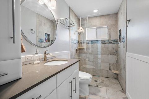 Tiny photo for 811 SE 31st Street, Boca Raton, FL 33432 (MLS # R11106479)
