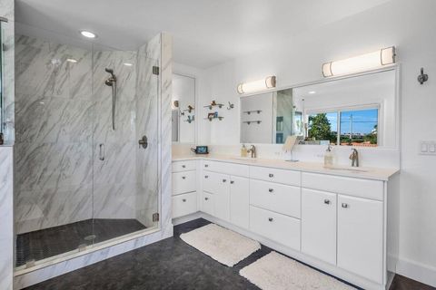 Tiny photo for 811 SE 31st Street, Boca Raton, FL 33432 (MLS # R11106479)