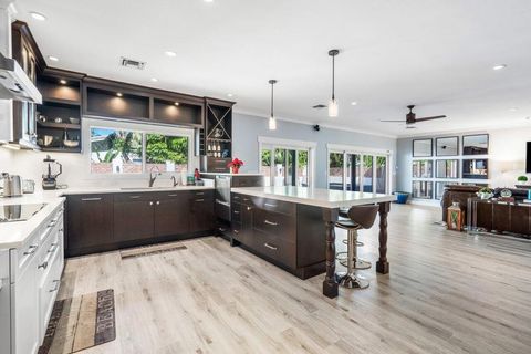 Tiny photo for 811 SE 31st Street, Boca Raton, FL 33432 (MLS # R11106479)