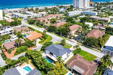 Tiny photo for 811 SE 31st Street, Boca Raton, FL 33432 (MLS # R11106479)