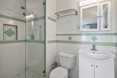 Tiny photo for 811 SE 31st Street, Boca Raton, FL 33432 (MLS # R11106479)