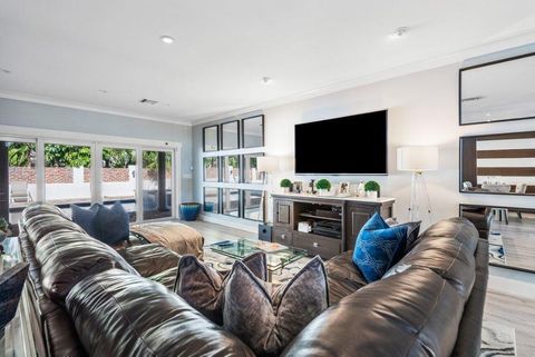Tiny photo for 811 SE 31st Street, Boca Raton, FL 33432 (MLS # R11106479)
