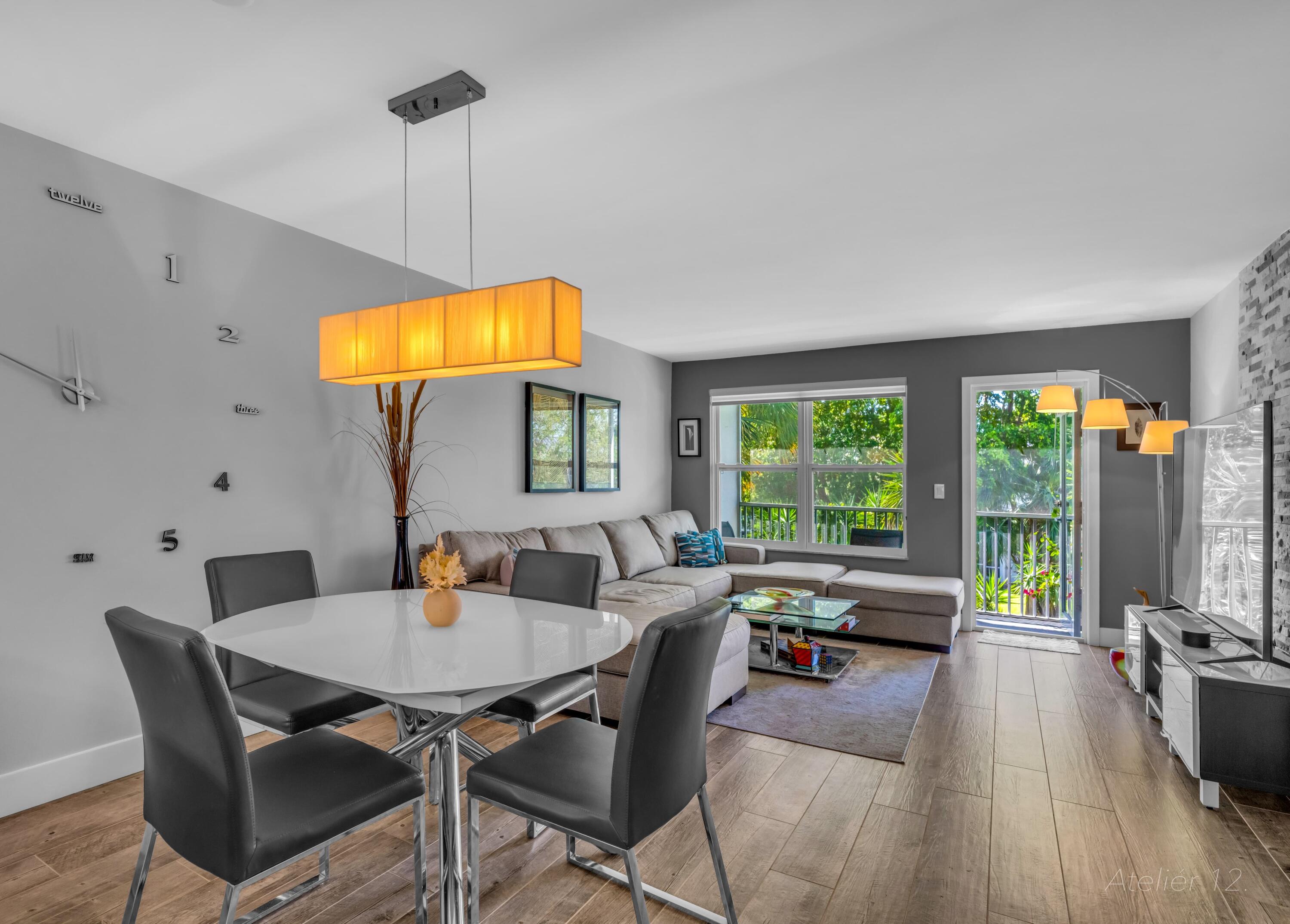 KINGS PARK GARDEN APTS CONDO - Residential