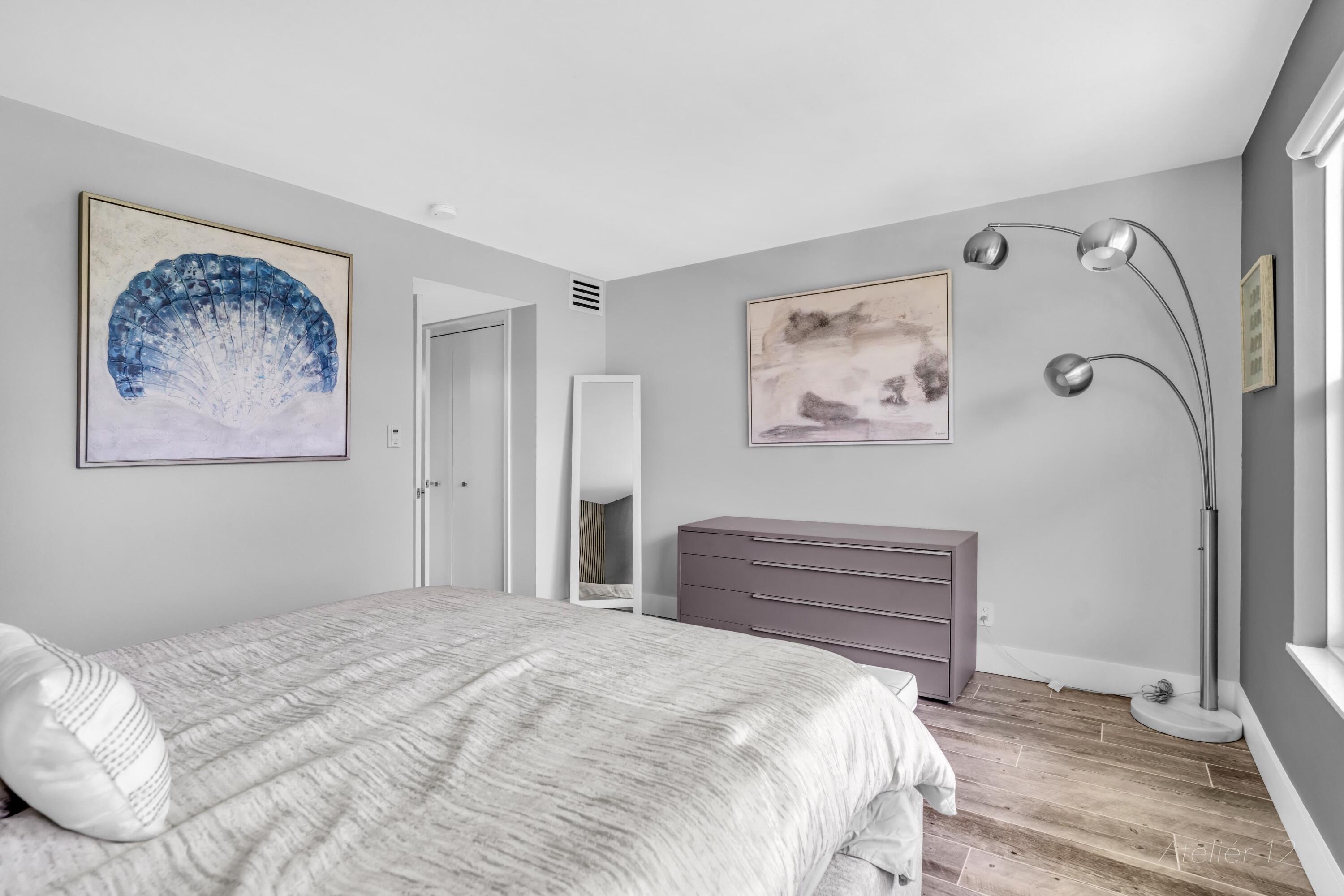 KINGS PARK GARDEN APTS CONDO - Residential