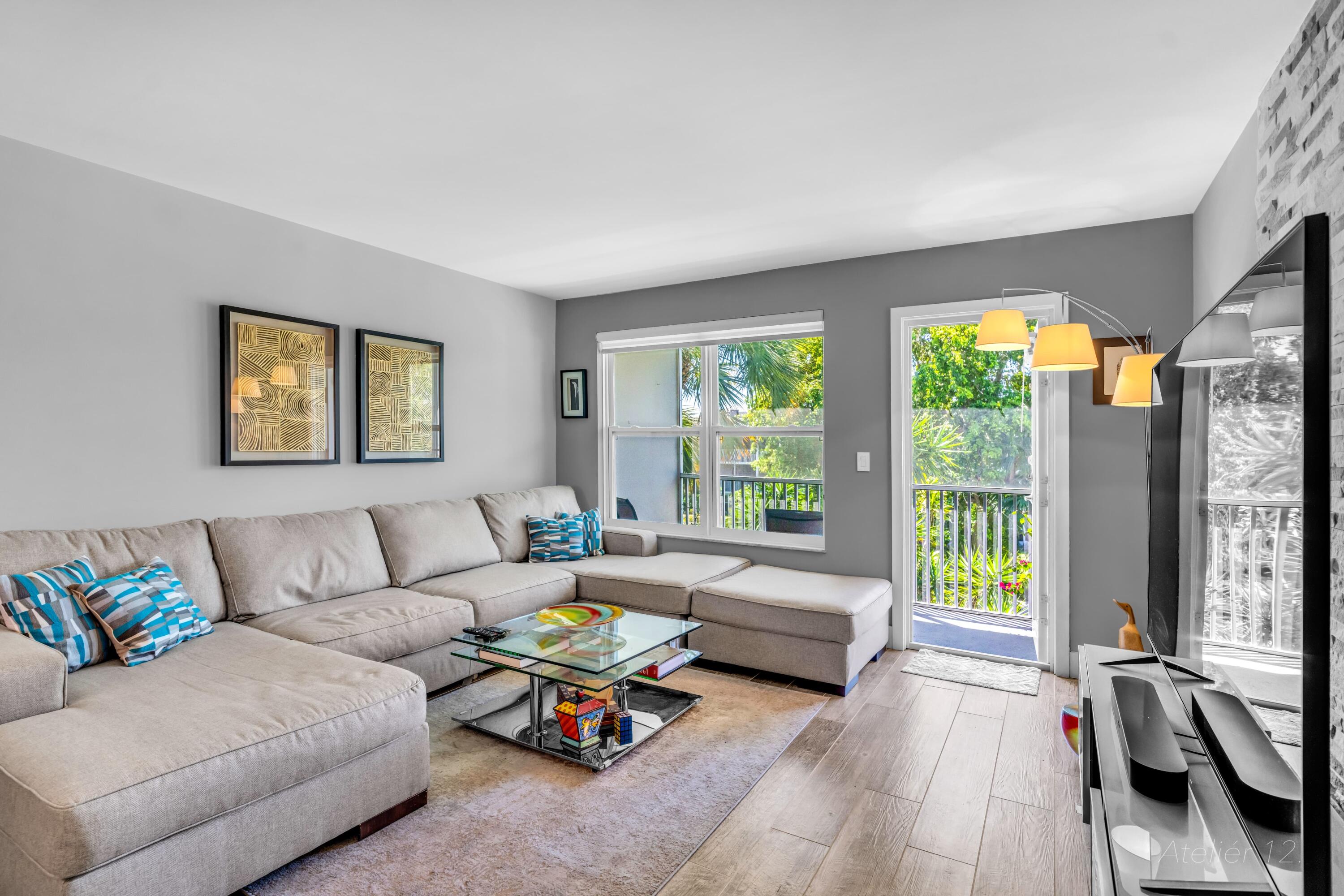 KINGS PARK GARDEN APTS CONDO - Residential