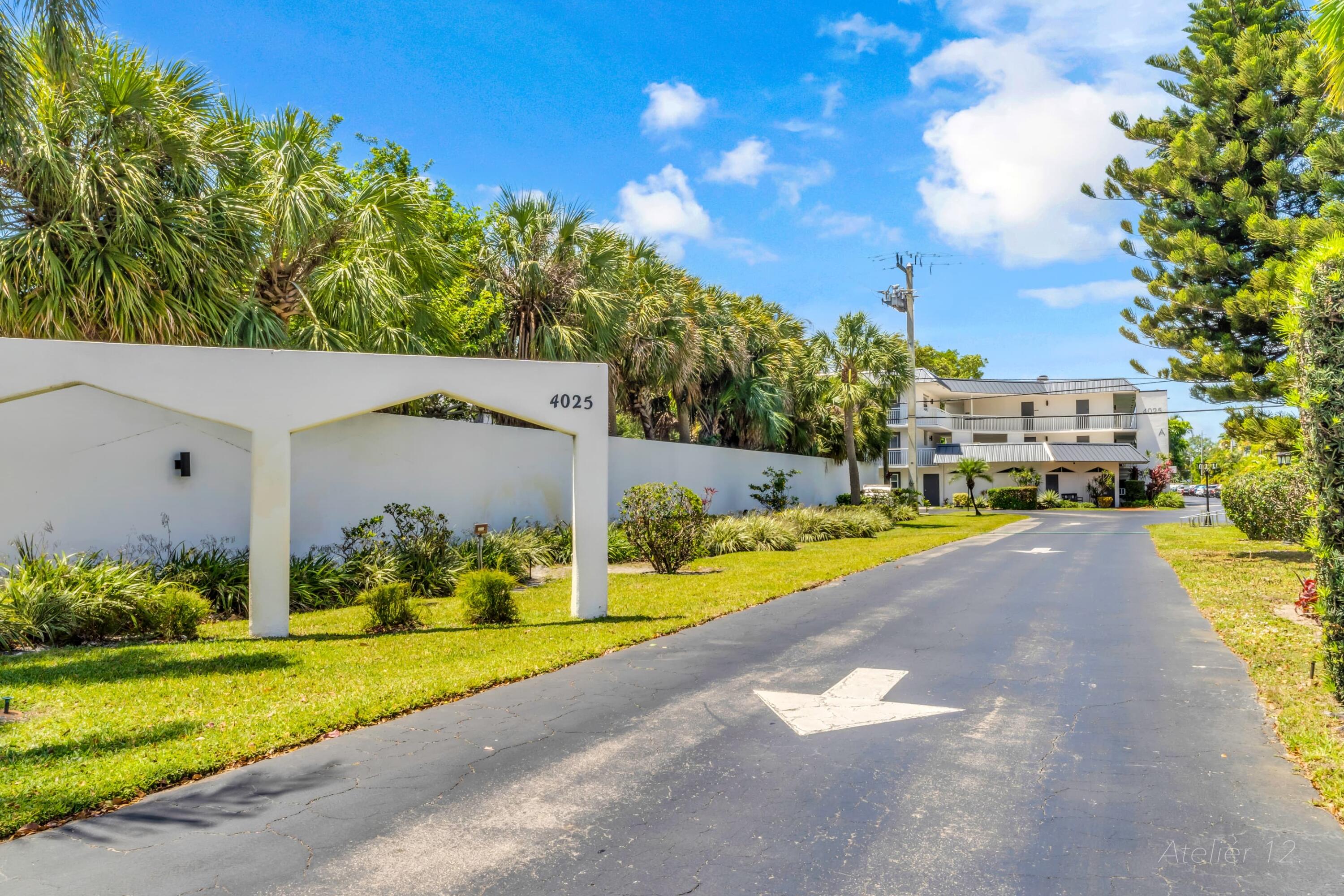KINGS PARK GARDEN APTS CONDO - Residential