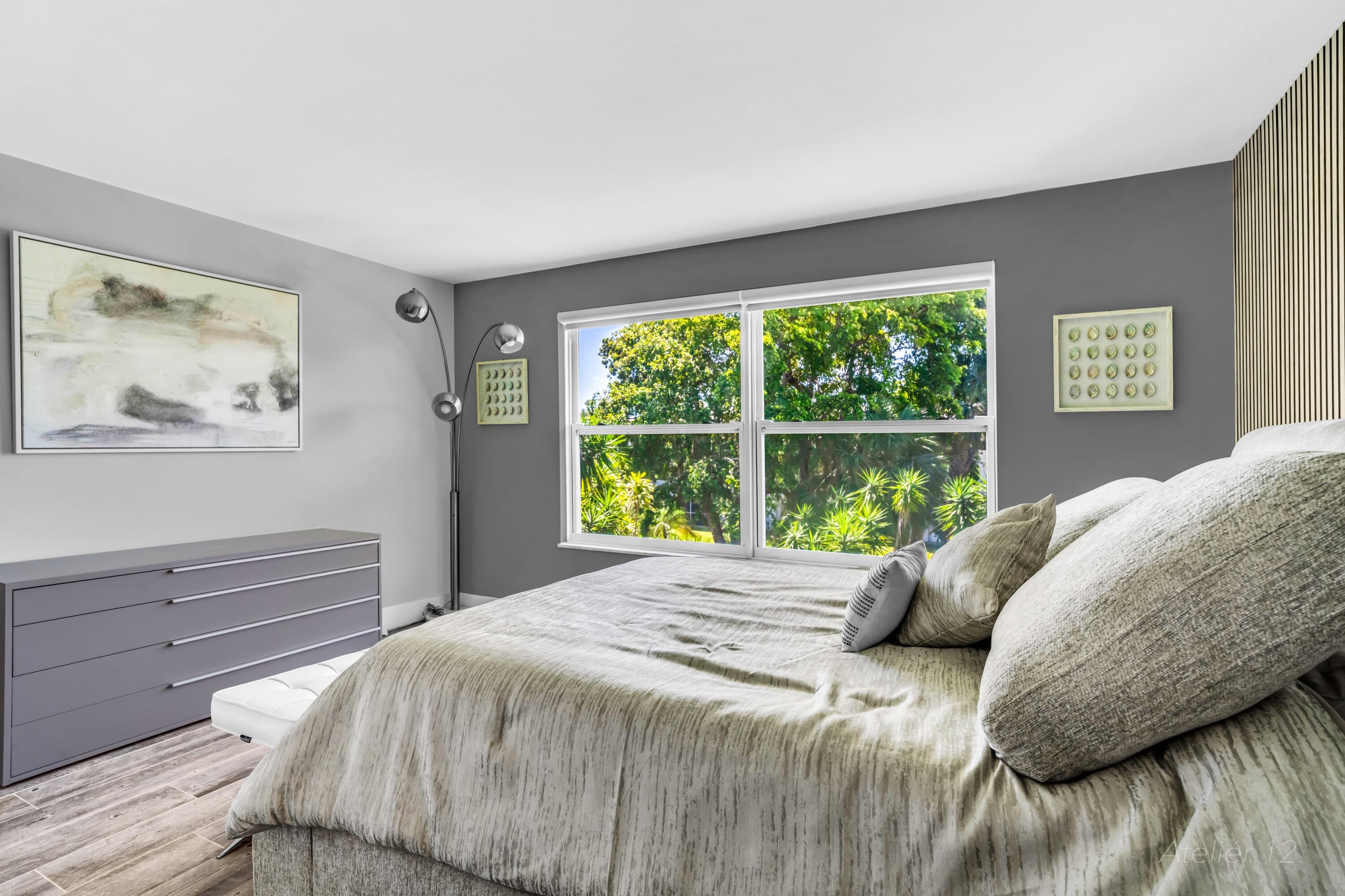 KINGS PARK GARDEN APTS CONDO - Residential