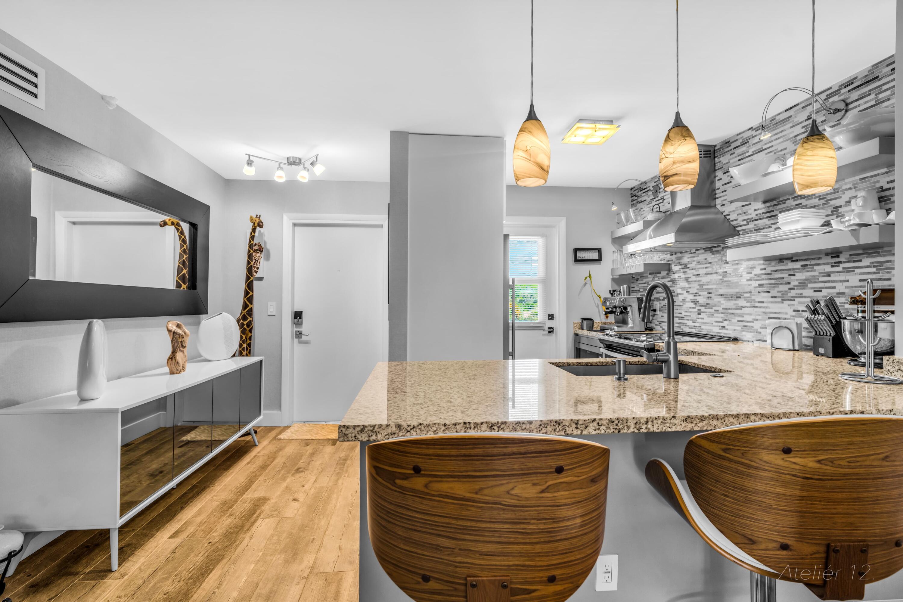 KINGS PARK GARDEN APTS CONDO - Residential