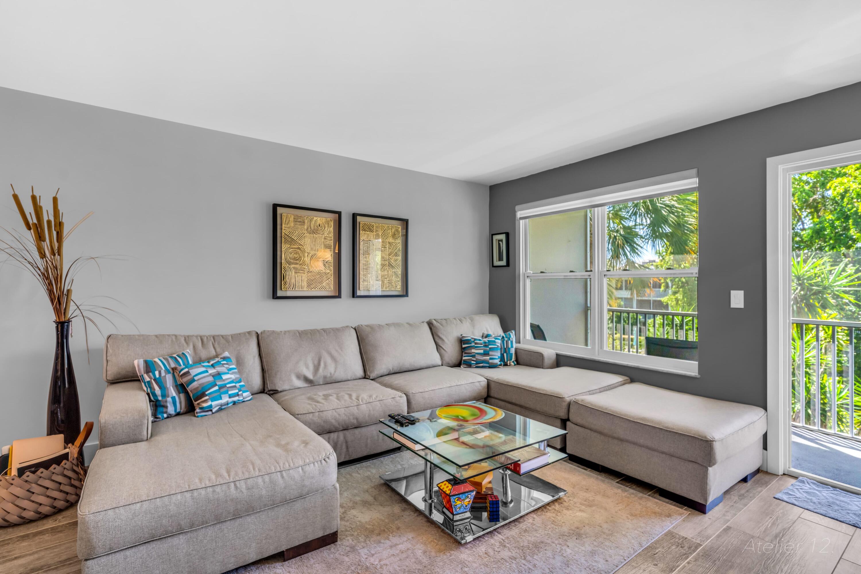KINGS PARK GARDEN APTS CONDO - Residential