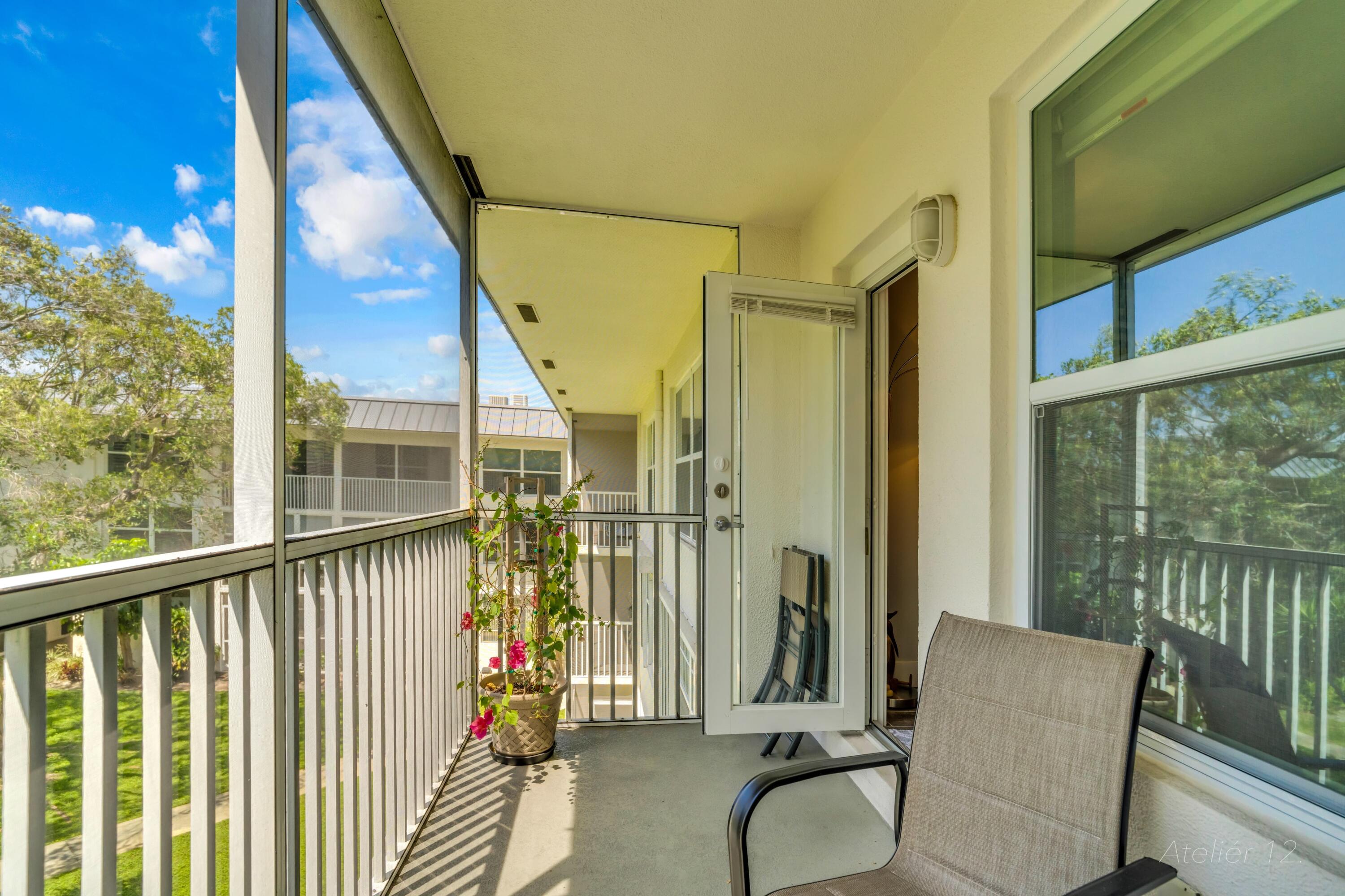 KINGS PARK GARDEN APTS CONDO - Residential