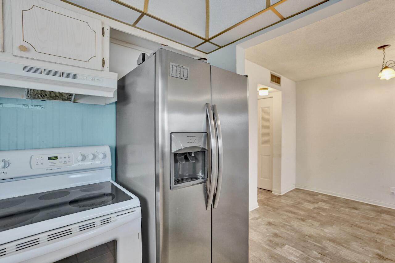 CAMDEN CONDOS - Residential