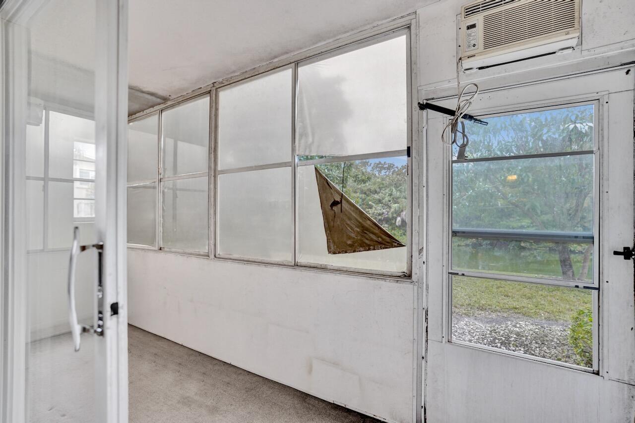 CAMDEN CONDOS - Residential