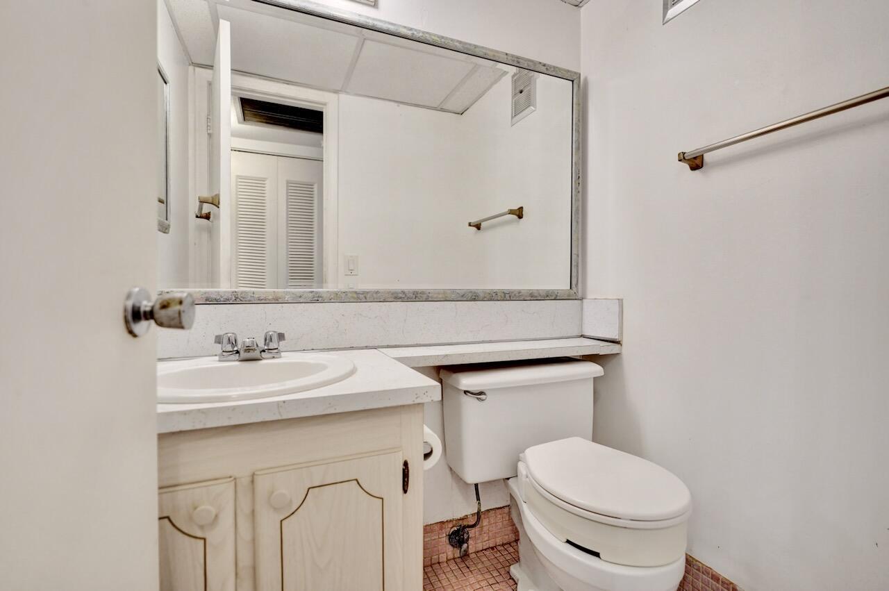 CAMDEN CONDOS - Residential