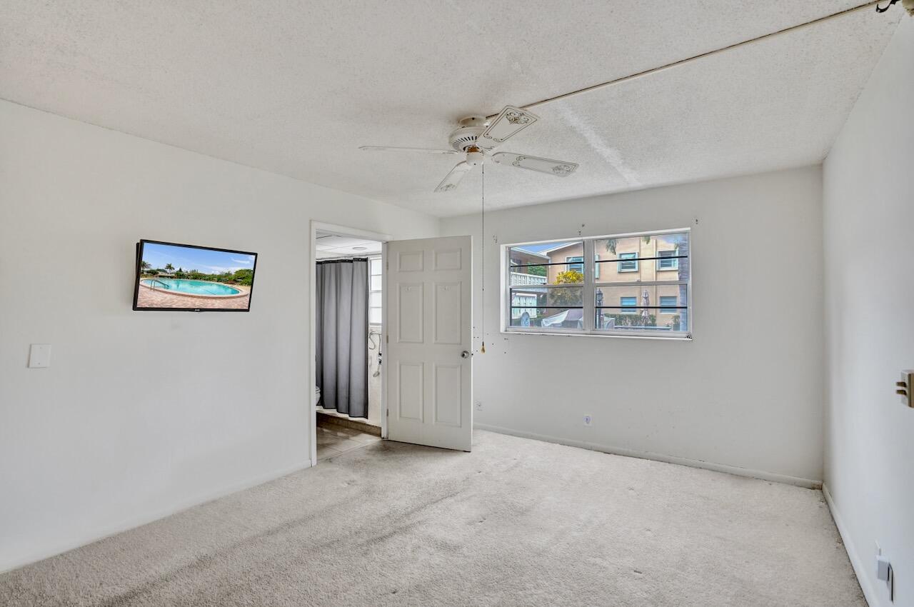 CAMDEN CONDOS - Residential