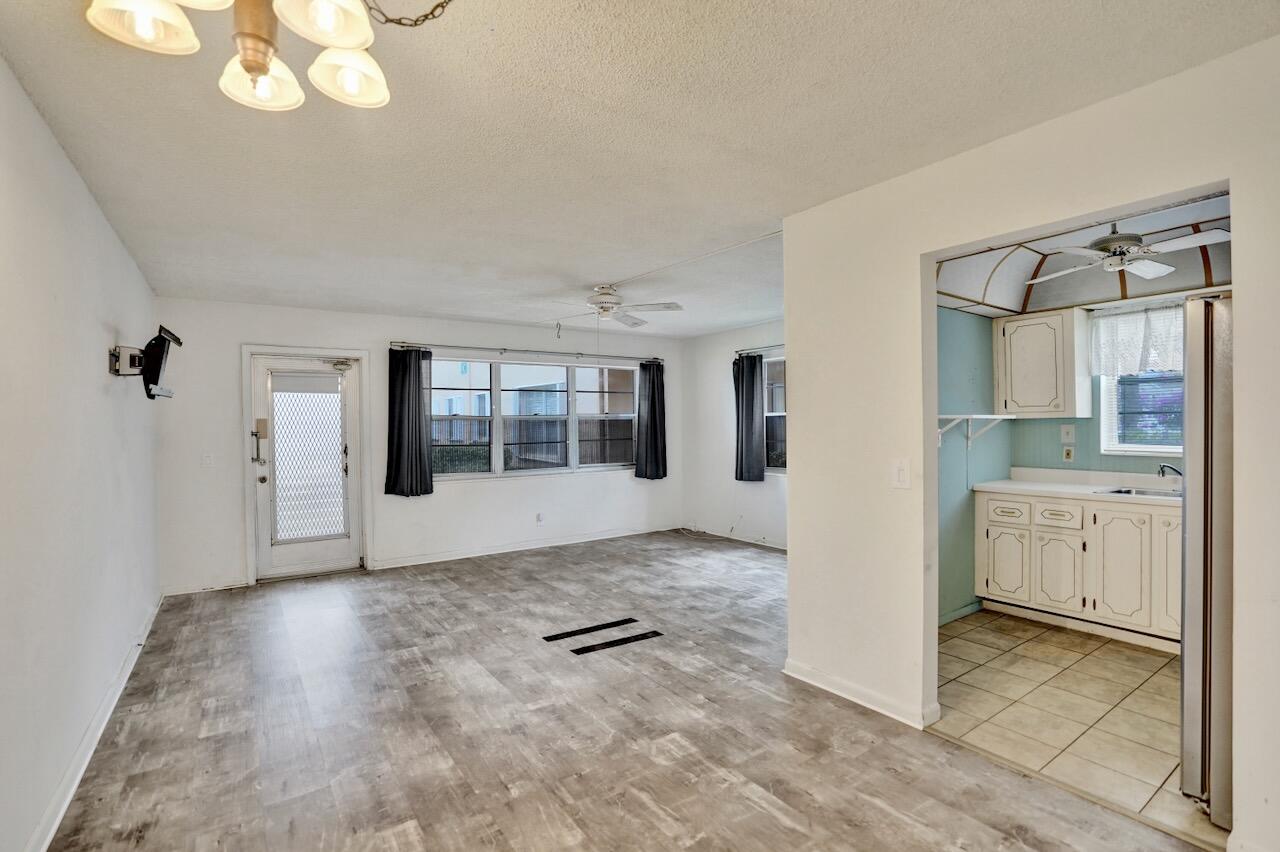 CAMDEN CONDOS - Residential